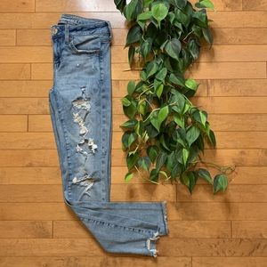 American Eagle ⎮ Ne(x)t Level ripped mid-rise jegging